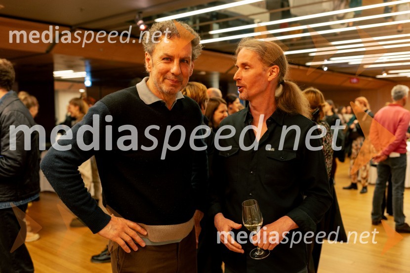  Wim Vandekeybus, režiser in koreograf;  Andrej Jaklič, Cankarjev domWim Vandekeybus / Ultima Vez & KVS: roke se ne dotikajo tvojega dragocenega mene, plesna predstava v Cankarjevem domu