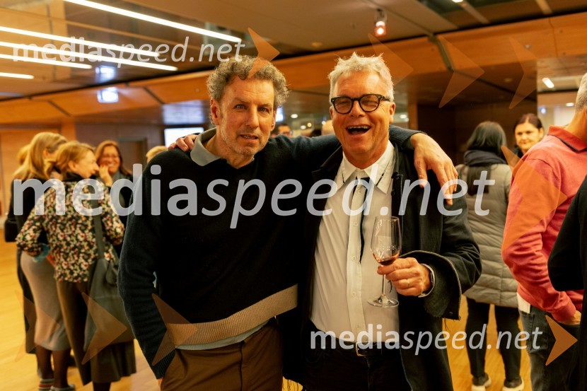  Wim Vandekeybus, režiser in koreograf;  Andrej Drapal, svetovalec, ConsensusWim Vandekeybus / Ultima Vez & KVS: roke se ne dotikajo tvojega dragocenega mene, plesna predstava v Cankarjevem domu