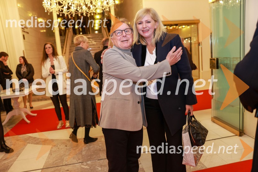  ... ;  Pia Clug, baletna plesalkaMYTH, RAIN DOGS, APERTURE, baletni triptih, premiera v SNG Maribor