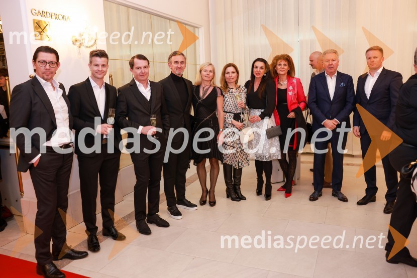  ... ;  Boštjan Romih, televizijski in radijski voditelj;  Tomaž Orešič, podpredsednik skupine Resalta;  Marko Lukić, lastnik in direktor družbe Lumar IG;  Alenka Lukić;  ... ;  ... ;  ... ;  ... ;  ... MYTH, RAIN DOGS, APERTURE, baletni triptih, premiera v SNG Maribor