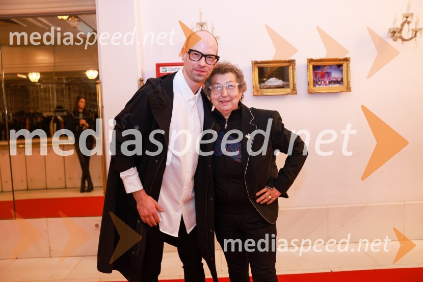  Gaj Žmavc, baletnik;  Dragica Petrovič, režiserka in producentkaMYTH, RAIN DOGS, APERTURE, baletni triptih, premiera v SNG Maribor