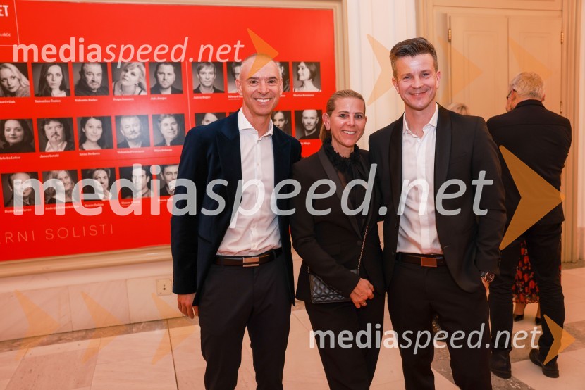  Boštjan Vilčnik, direktor, podjetje Press Clipping;  Patricia Koren Vilčnik, Press Clipping;  Boštjan Romih, televizijski in radijski voditeljMYTH, RAIN DOGS, APERTURE, baletni triptih, premiera v SNG Maribor