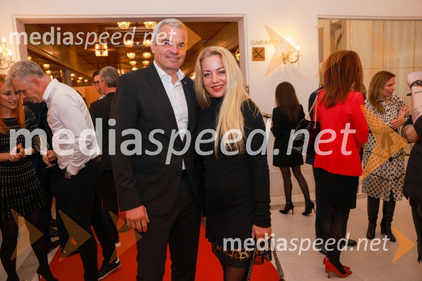  Aleksander Saša Arsenovič, župan, Mestna občina Maribor;  Maša Potkonjak Korošec, odvetnicaMYTH, RAIN DOGS, APERTURE, baletni triptih, premiera v SNG Maribor