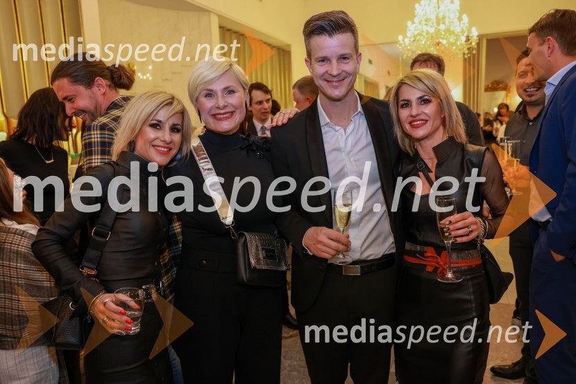  ... ;  Ana  Praznik, voditeljica, pevka Bepop;  Boštjan Romih, televizijski in radijski voditelj;  ... MYTH, RAIN DOGS, APERTURE, baletni triptih, premiera v SNG Maribor