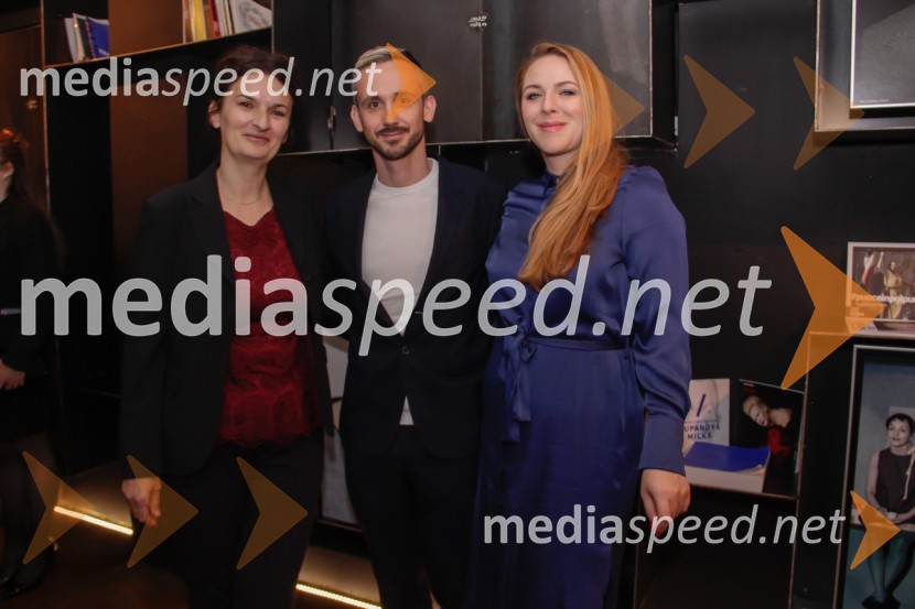  Ema Peruš, vodja abonmajev SNG Drama Ljubljana;  Jernej Pristov, vodja službe za odnose z javnostmi SNG Drama Ljubljana;  Barbara Svetek, vodja službe za marketing SNG Drama LjubljanaŠe vedno Alice, premiera drame v SNG Ljubljana