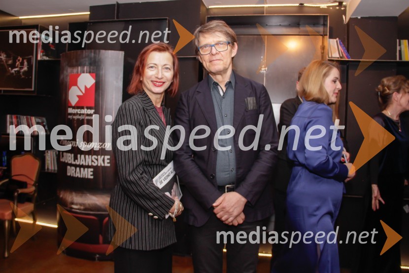  Danijela Grgić, oblikovalka in plesalka;  Igor Pribac, filozofŠe vedno Alice, premiera drame v SNG Ljubljana