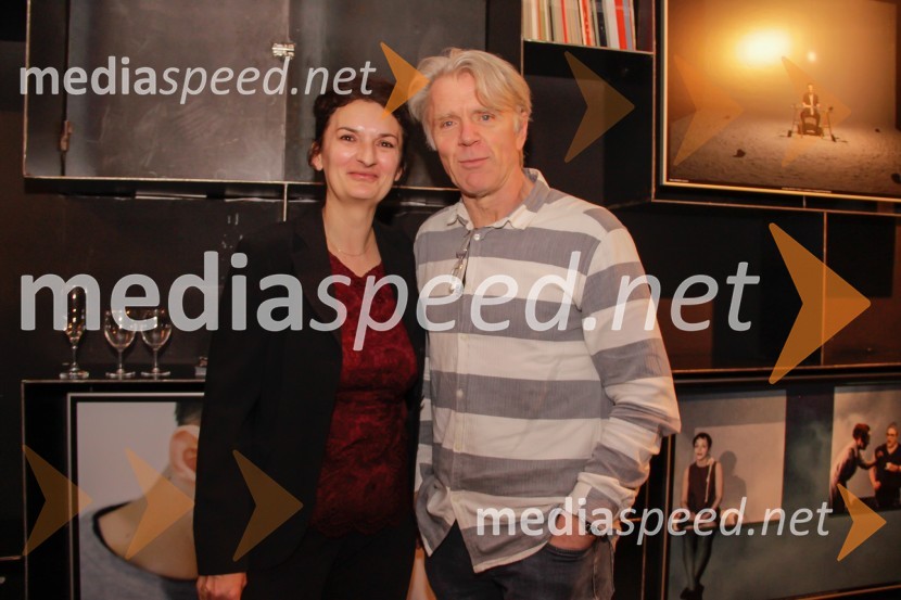  Ema Peruš, vodja abonmajev SNG Drama Ljubljana;  Branko Završan, igralecŠe vedno Alice, premiera drame v SNG Ljubljana