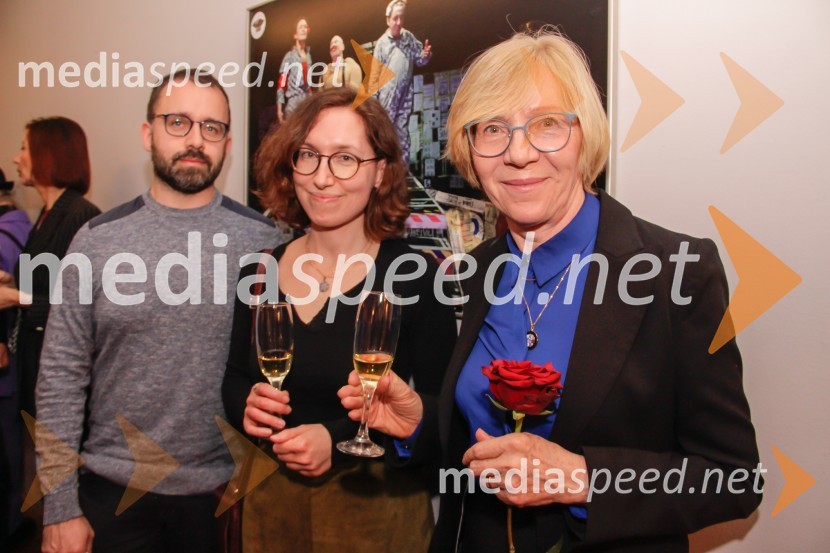  ... ;  ... ;  Darja Dominkuš, dramaturginja SNG Drama LjubljanaŠe vedno Alice, premiera drame v SNG Ljubljana