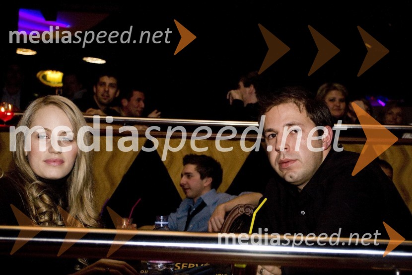 Damjan Musič, direktor Kongo Hotel in Casino d.o.o. s spremljevalkoMister Casino Kongo 2009