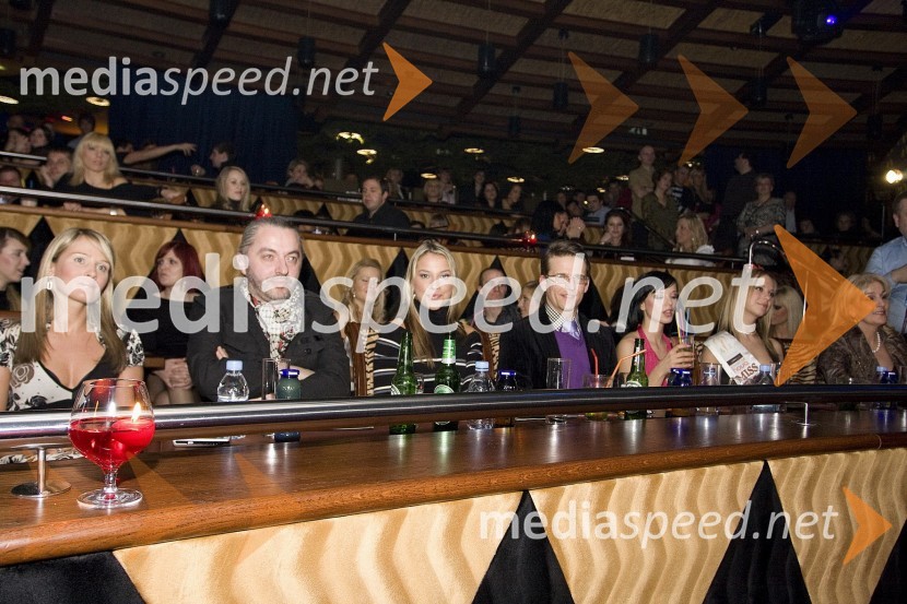 Žirija: ..., Milan Gačanovič, stilist, Katarina Jurkovič, manekenka in playboyevo dekle, Primož Jere, Mister Casino Kongo 2008, Sabina Mali, Playboyevo dekle leta 2008 in pevka, Maja Jamnik, miss Casino Kongo 2009 ter Mira Tahirovič, vedeževalkaMister Casino Kongo 2009