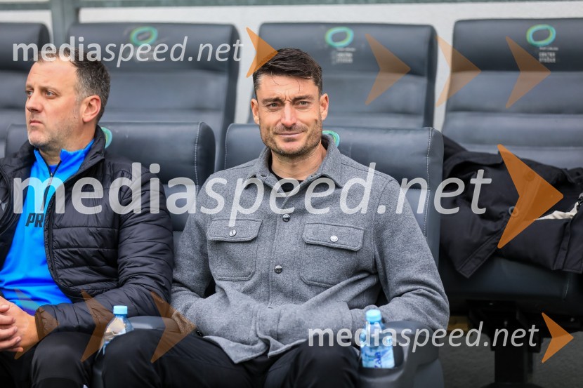  Albert Riera, trener NK OlimpijaNogometni derbi Olimpija - Maribor