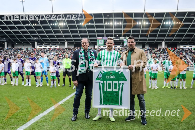  ... ;  Timi Max Elšnik, nogometaš, NK Olimpija;  ... Nogometni derbi Olimpija - Maribor