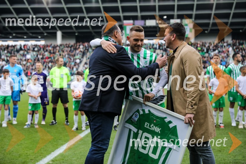  ... ;  Timi Max Elšnik, nogometaš, NK Olimpija;  ... Nogometni derbi Olimpija - Maribor