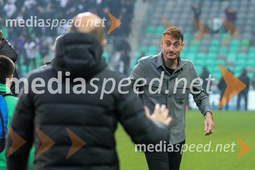  Albert Riera, trener NK OlimpijaNogometni derbi Olimpija - Maribor