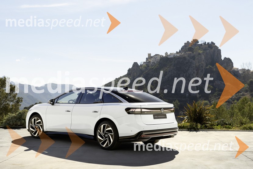 Svetovna premiera prvaka v učinkovitosti:  Volkswagen ID.71 z dosegom do 700 km (WLTP)2
