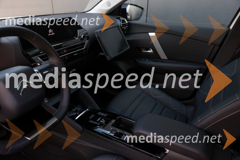 Novi Citroën C4 X in ë-C4 X, novinarska konferenca