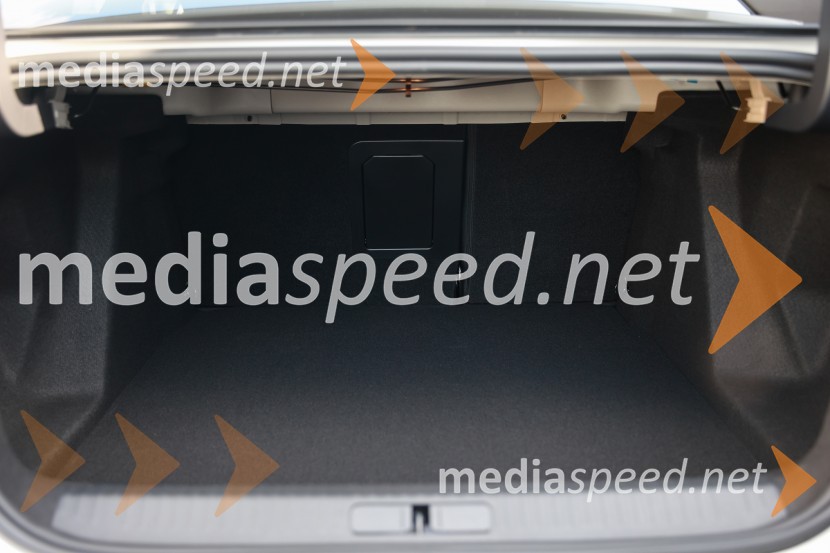 Novi Citroën C4 X in ë-C4 X, novinarska konferenca