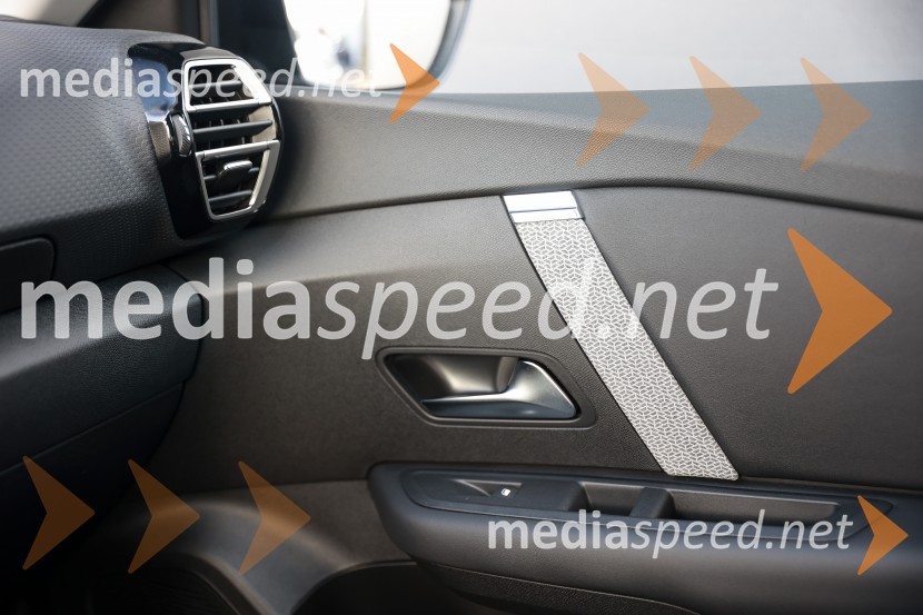 Novi Citroën C4 X in ë-C4 X, novinarska konferenca