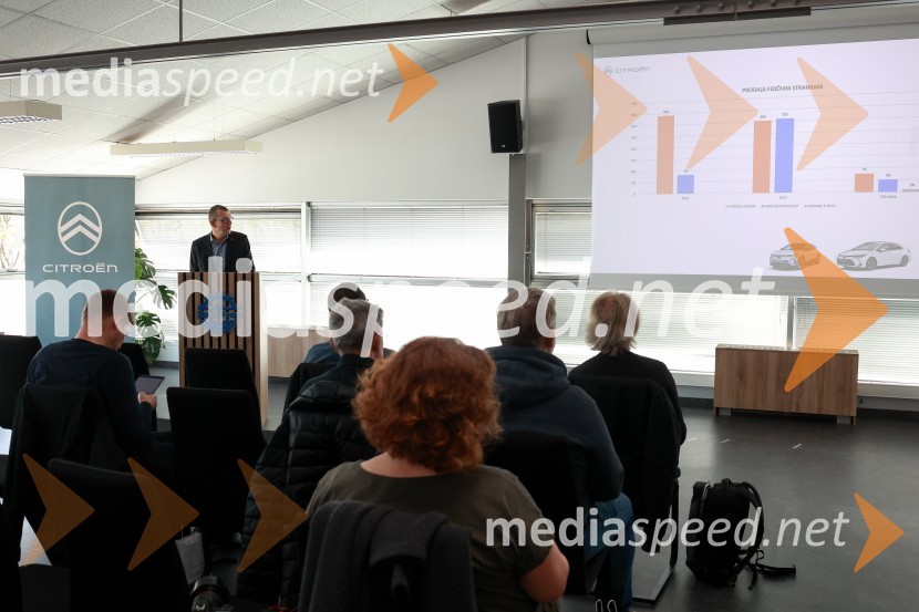 Leon Malovrh, vodja prodaje vozil, C Automobil Import d.o.oNovi Citroën C4 X in ë-C4 X, novinarska konferenca