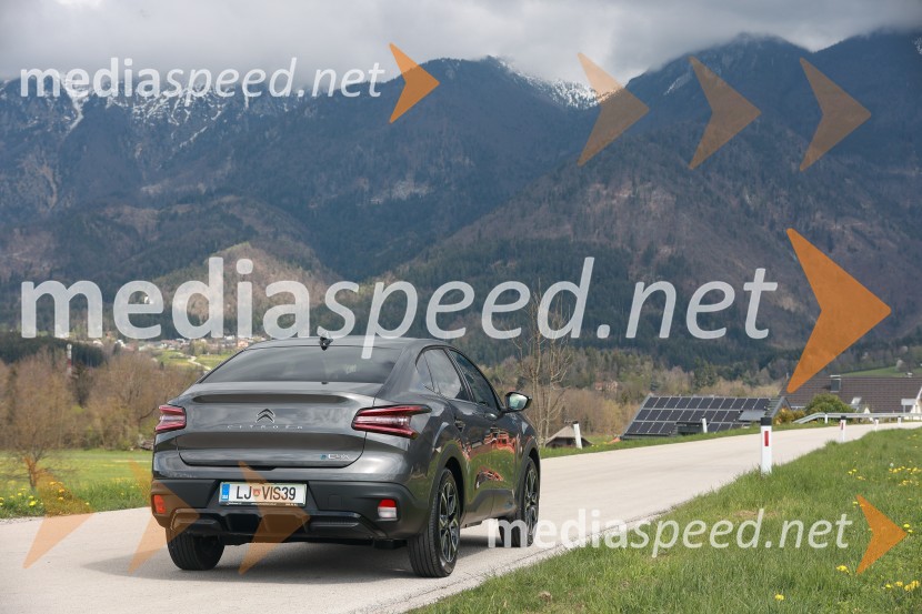 Novi Citroën C4 X in ë-C4 X, novinarska konferenca