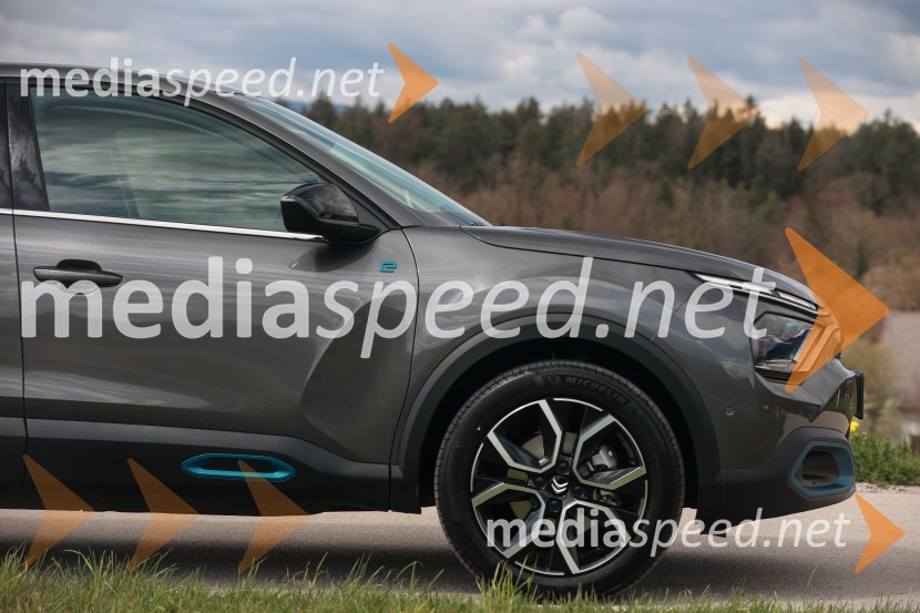 Novi Citroën C4 X in ë-C4 X, novinarska konferenca