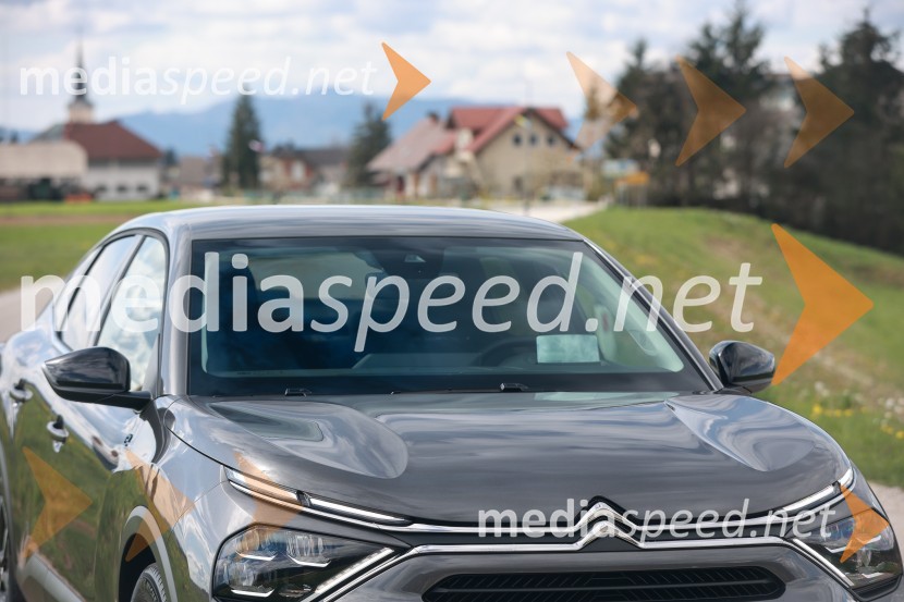 Novi Citroën C4 X in ë-C4 X, novinarska konferenca