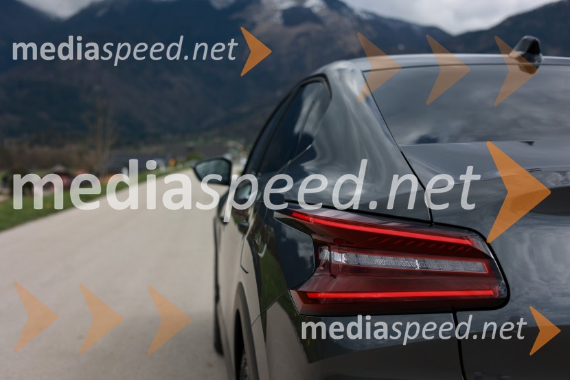 Novi Citroën C4 X in ë-C4 X, novinarska konferenca