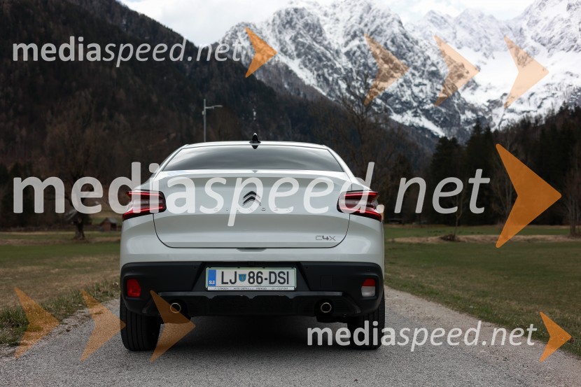 Novi Citroën C4 X in ë-C4 X, novinarska konferenca