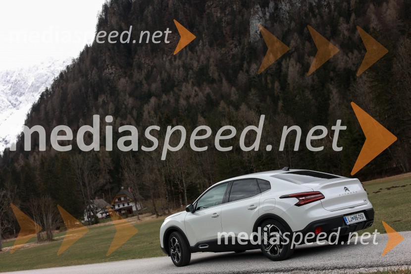 Novi Citroën C4 X in ë-C4 X, novinarska konferenca