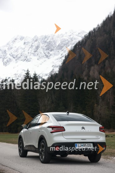 Novi Citroën C4 X in ë-C4 X, novinarska konferenca