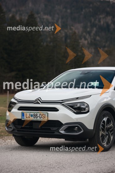 Novi Citroën C4 X in ë-C4 X, novinarska konferenca