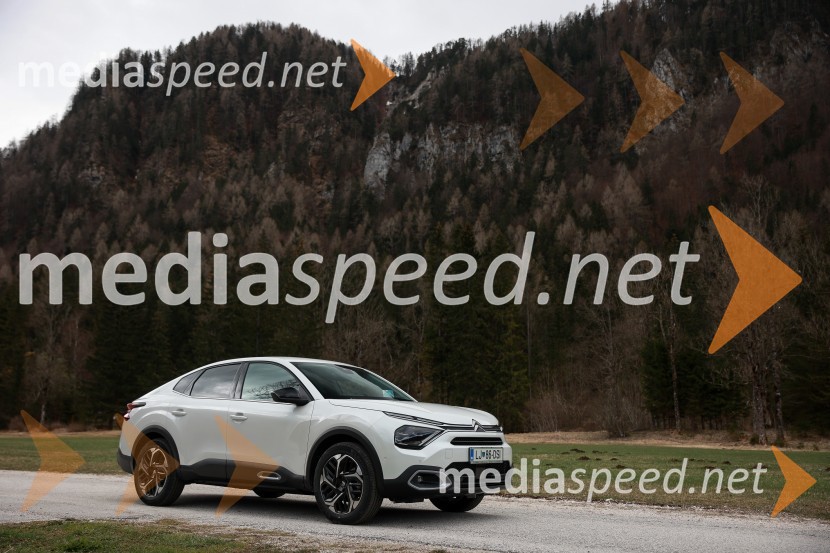 Novi Citroën C4 X in ë-C4 X, novinarska konferenca