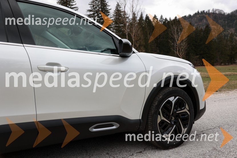 Novi Citroën C4 X in ë-C4 X, novinarska konferenca