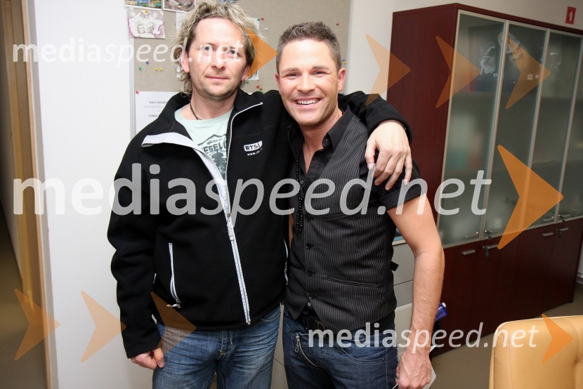 Čarodej Vladimir in Sebastian, pevec in tv voditeljRdeča preproga s Sebastianom, snemanje oddaje