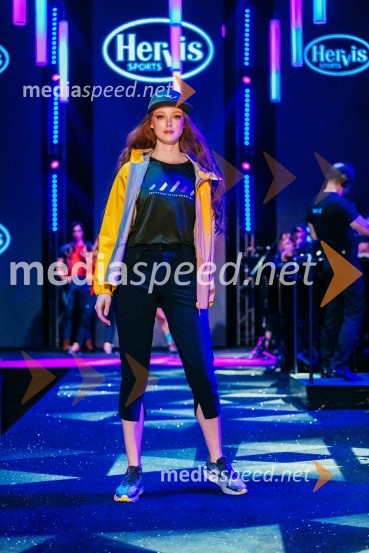  Klara Peterlin, manekenkaVIP modno doživetje v Citycentru Celje