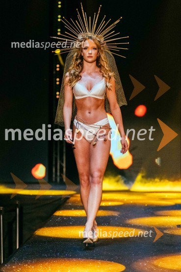  Ariela Mandelc, manekenka, finalistka za Miss turizma 2018VIP modno doživetje v Citycentru Celje