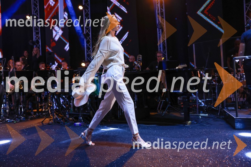  Lara Mlaker, manekenkaVIP modno doživetje v Citycentru Celje