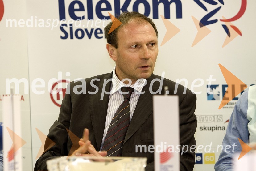 Boris Mikuž, direktor Atletske zveze SlovenijeVrnitev slovenskih atletov iz EP v Torinu