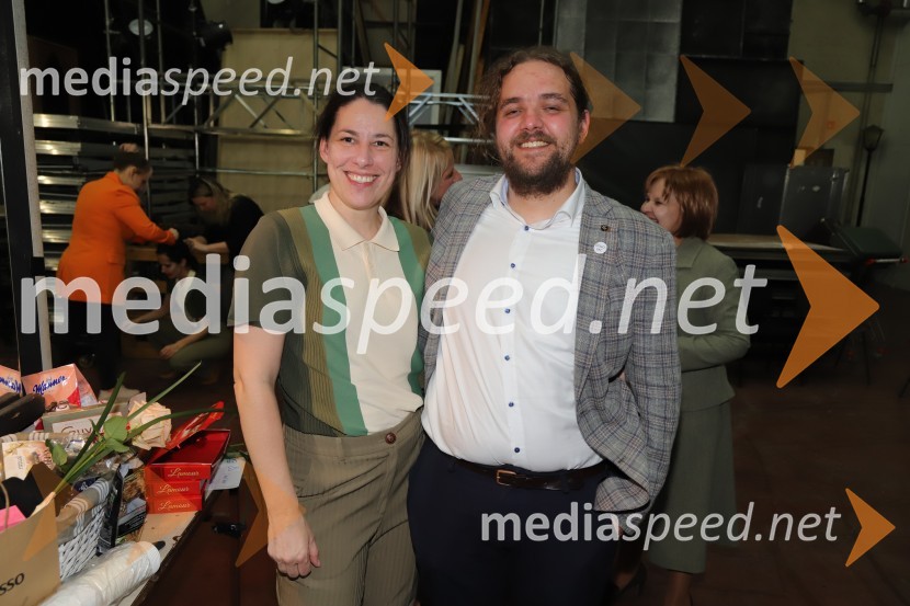  Minca Lorenci, igralka;  Luka Marcen, režiserDogodek v mestu Gogi, premiera drame v SNG Maribor