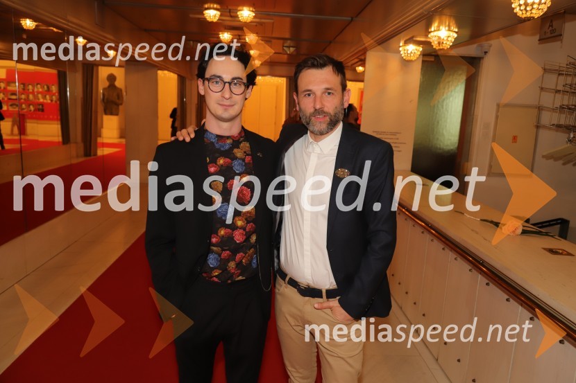  Žan Koprivnik, igralec;  Viktor Hrvatin Meglič, igralecDogodek v mestu Gogi, premiera drame v SNG Maribor