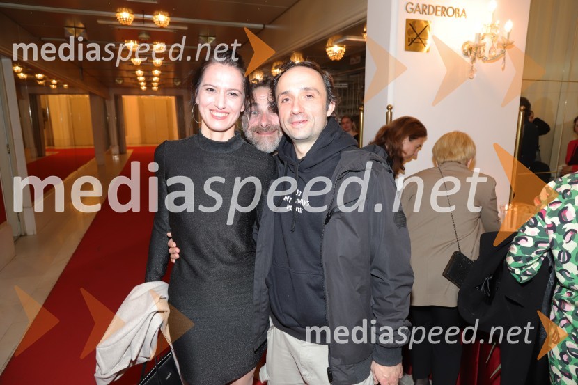  Eva Kraš, igralka;  Gorazd Žilavec, igralec;  Nejc Ropret, igralecDogodek v mestu Gogi, premiera drame v SNG Maribor