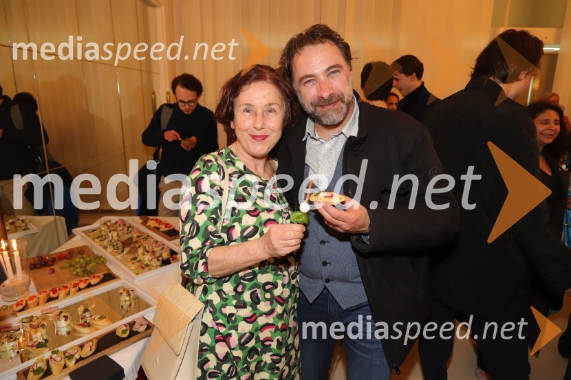  Irena Mihelič, igralka;  Gorazd Žilavec, igralecDogodek v mestu Gogi, premiera drame v SNG Maribor