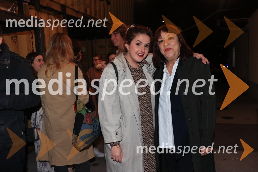  Mija Kramar, igralka;  Damjana Černe, igralkaTakorekoč: Žalujka + Amater, premiera Nova Pošta, SMG Ljubljana