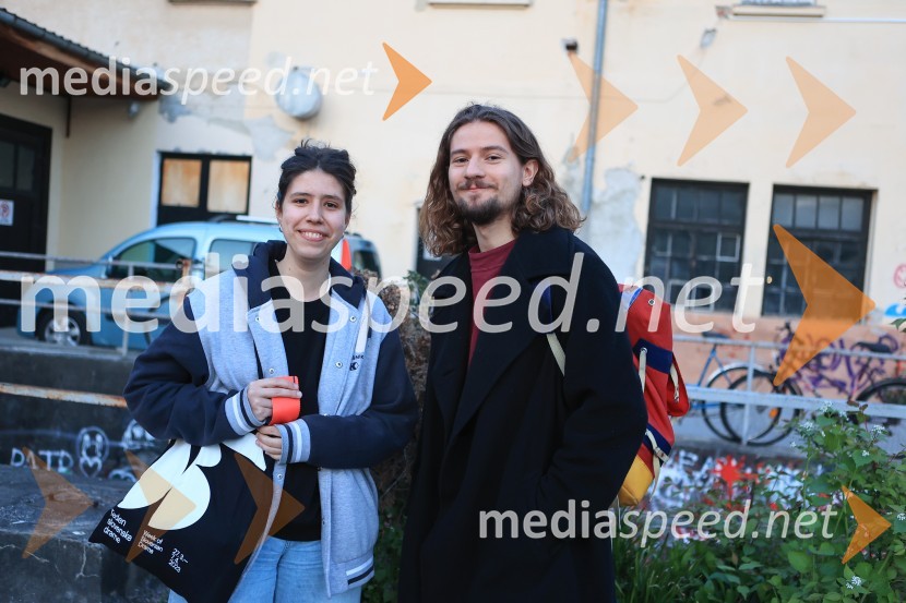 Takorekoč: Žalujka + Amater, premiera Nova Pošta, SMG Ljubljana