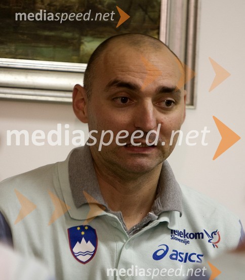 Matija Šestak, atletski trenerVrnitev slovenskih atletov iz EP v Torinu