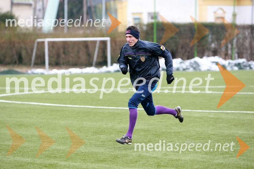 Zoran Pavlovič, nogometaš in kapetan članske ekipe NK MariborZoran Pavlovič, nogometaš in kapetan članske ekipe NK Maribor