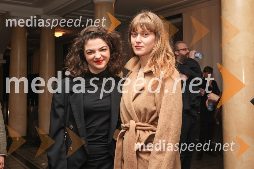  Diana  Kolenc, igralka;  ... Ljudje, kraji in stvari, premiera v SMG Ljubljana