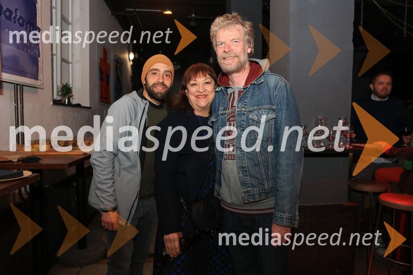  Vito Weis, igralec;  Damjana Černe, igralka;  Matija  Vastl, igralecLjudje, kraji in stvari, premiera v SMG Ljubljana