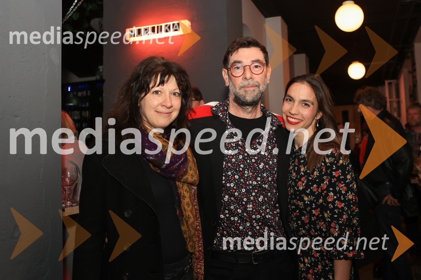  Janja Majzelj, igralka;  Matjaž Pograjc, režiser;  Klara Kastelec, igralkaLjudje, kraji in stvari, premiera v SMG Ljubljana