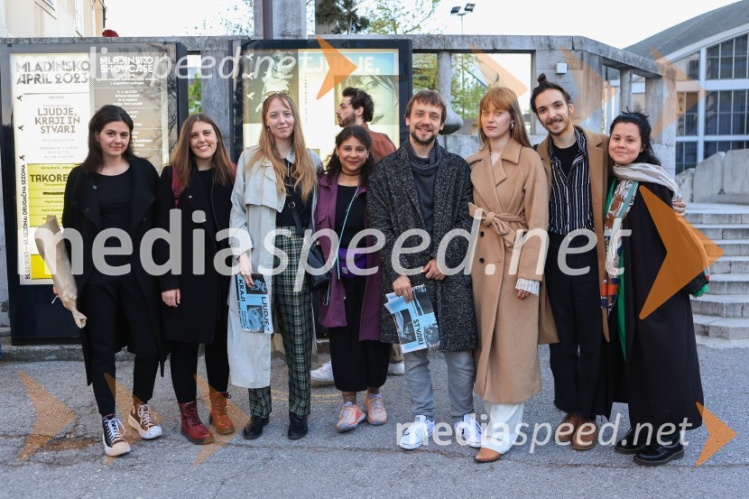  ... ;  ... ;  ... ;  Lina Akif, igralka;  Nejc  Jezernik, direktor izbora igralcev;  ... ;  Bor Ravbar, oblikovalec svetlobe;  ... Ljudje, kraji in stvari, premiera v SMG Ljubljana